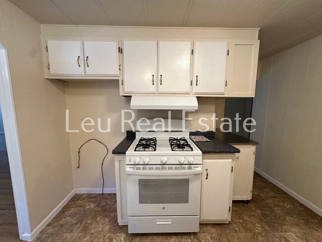 Building Photo - 4700 Mineral Way