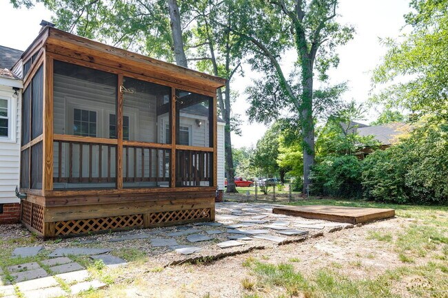 Building Photo - 4904 Patterson Ave