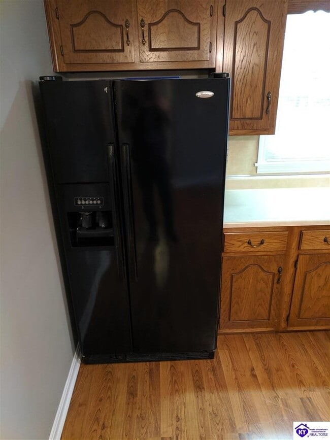 Building Photo - 638 Miller Rd