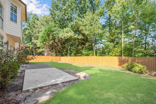 Building Photo - 105 Parkside Close