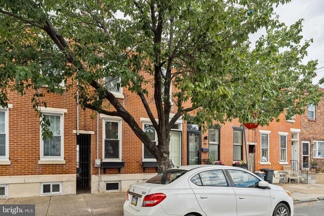 Building Photo - 161 Mifflin St