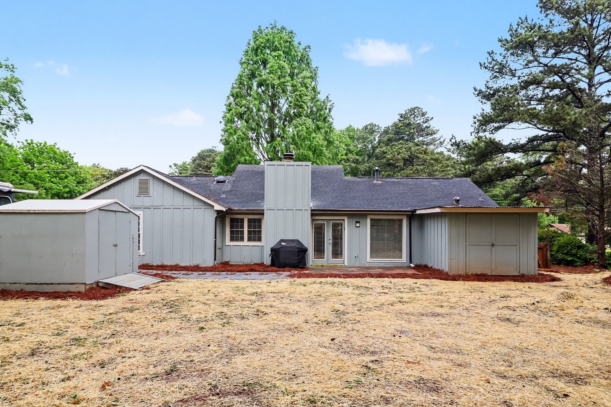 Building Photo - 210 Fireside Way