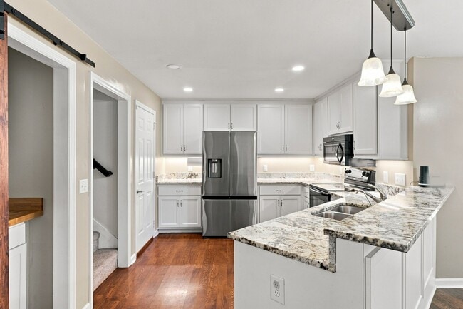 Building Photo - 2908 Caymen Ct