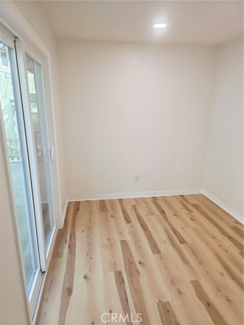 Building Photo - 533 Sturtevant Dr