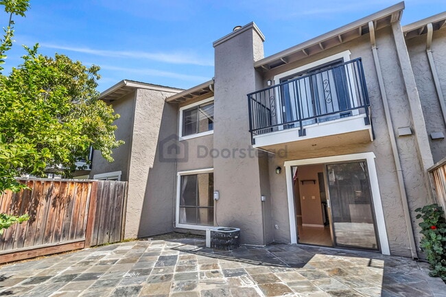 Building Photo - 1362 Casa Ct