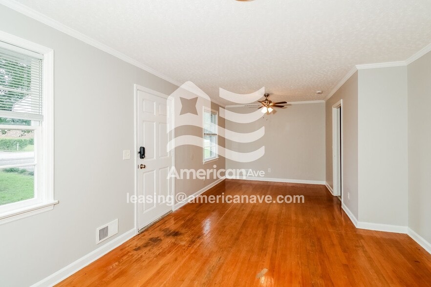 Building Photo - 2109 Gayley St