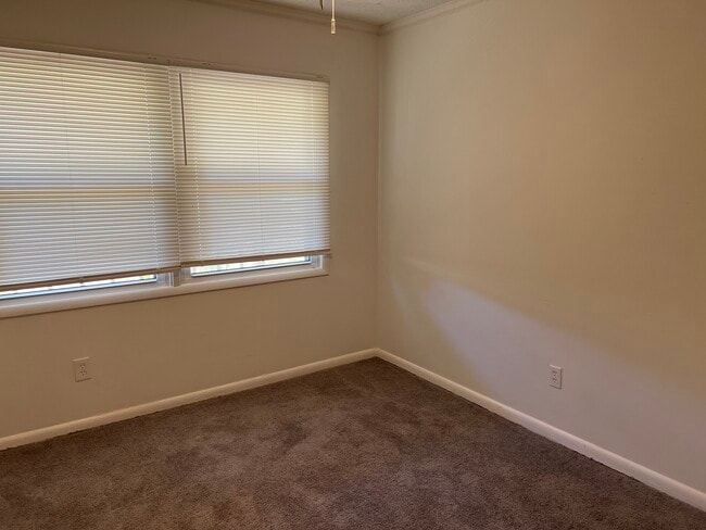 Building Photo - KRP-10th