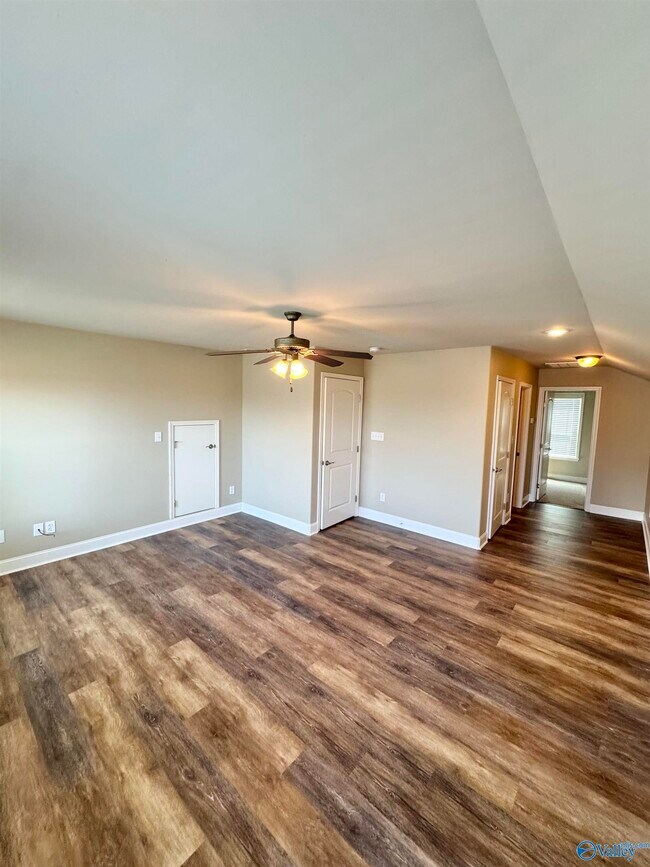 Building Photo - 153 Fields Pond Dr