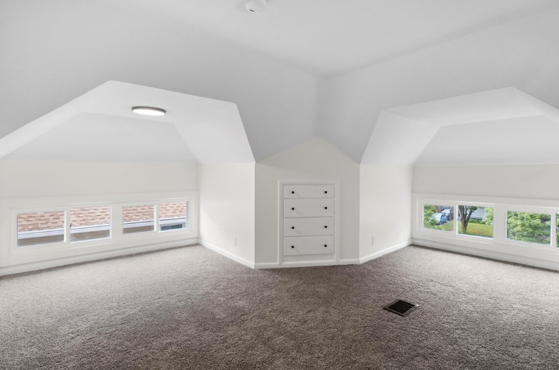 Finished attic - Possible 4th bedroom - 44 Westchester Ave