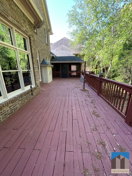 Building Photo - 1377 Greencrest Ct