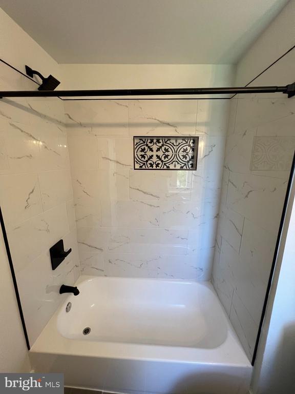 Building Photo - 1706 McCulloh St