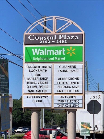 Building Photo - 1980 Tahitian Pl