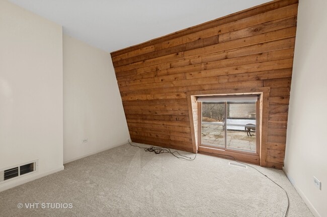 Building Photo - 5 Bellwood Dr