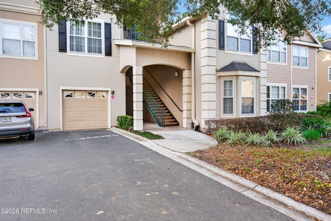 Building Photo - 13810 Sutton Park Dr N