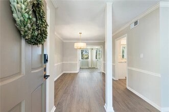 Building Photo - 162 Amherst Pl NW