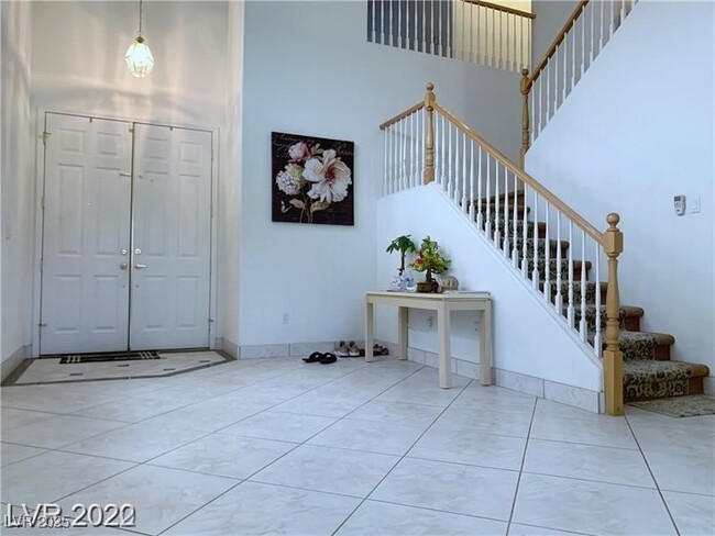 Building Photo - 3875 Cape Royal St