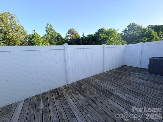 Building Photo - 1889 Sandal Brook Rd