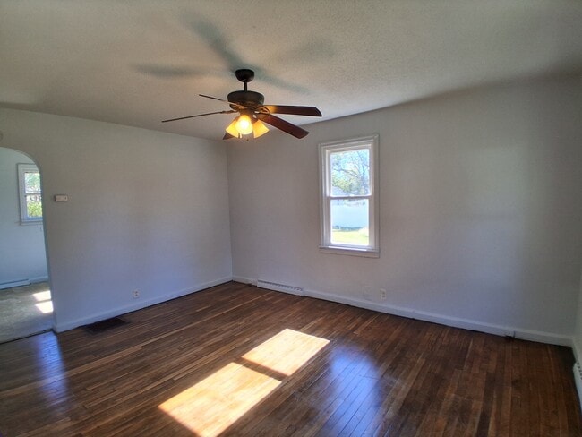 Building Photo - 127 Minnesota-