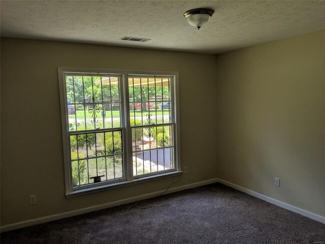 Building Photo - 515 Briarcliff Rd