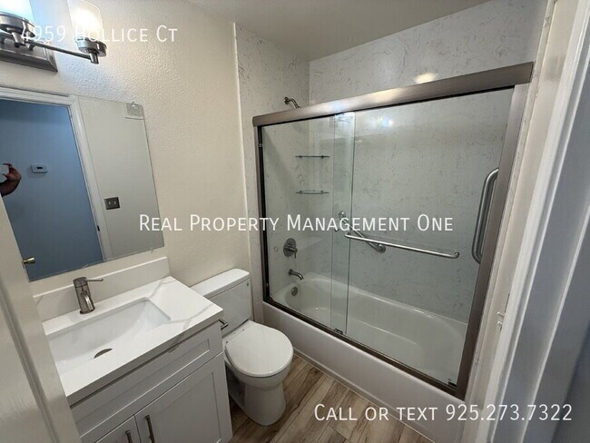 Building Photo - 4959 Hollice Ct