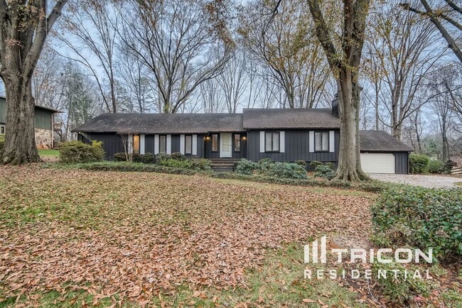 Primary Photo - 3717 Smokerise Hill Dr