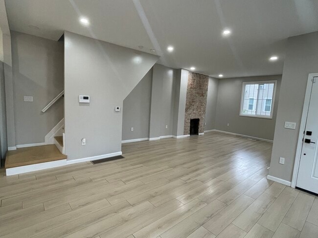 Livingroom - 805 S 17th St