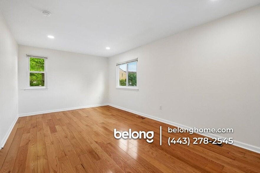 Building Photo - 8650 Brae Brooke Dr