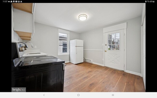 Kitchen - 627 George St