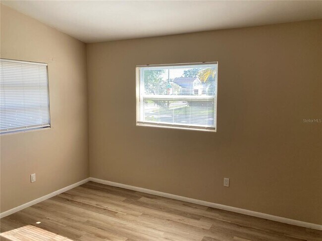 Building Photo - 1194 Porter Dr