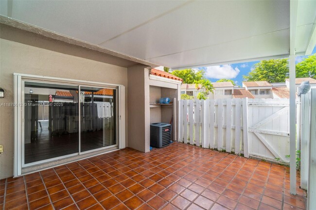 Building Photo - 6514 SW 128th Pl