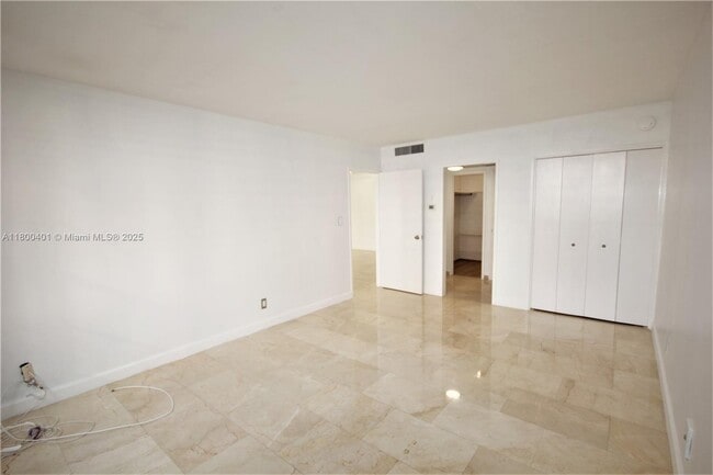 Building Photo - 5161 Collins Ave