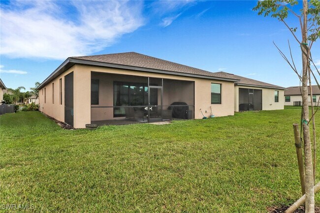 Building Photo - 3426 Menores Wy