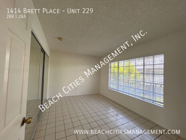Building Photo - 1414 Brett Pl