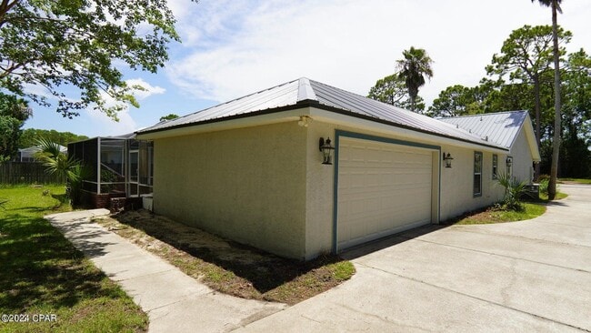 Building Photo - 104 Colony Harbour Rd