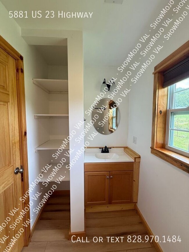 Building Photo - 5881 US-23 ALT