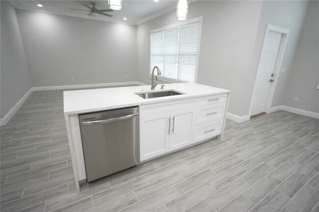 Building Photo - 3732 W Elrod Ave