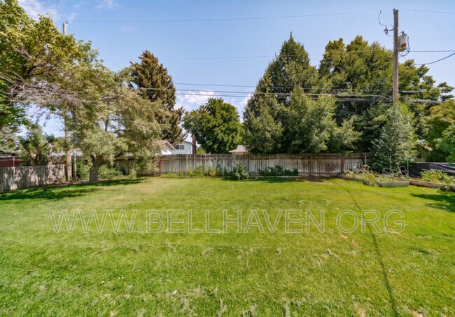 Building Photo - 618 Davidson Dr