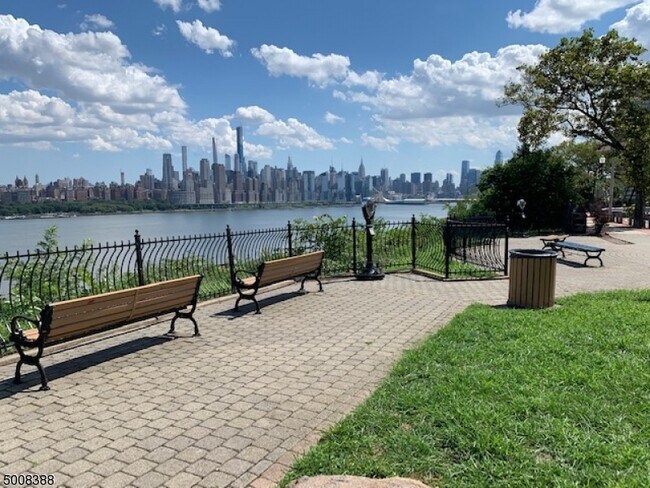 Building Photo - 7411 BLVD