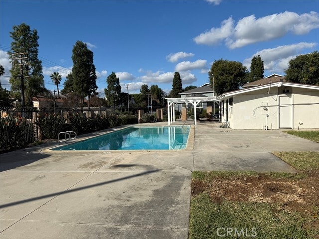 Building Photo - 18131 E Vía Amorosa