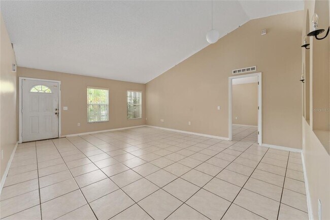 Building Photo - 502 Woodland Creek Blvd