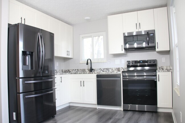 Building Photo - 3159 Alderridge Ct