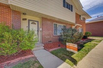 Building Photo - 9037 E Nassau Ave