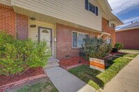 Building Photo - 9037 E Nassau Ave