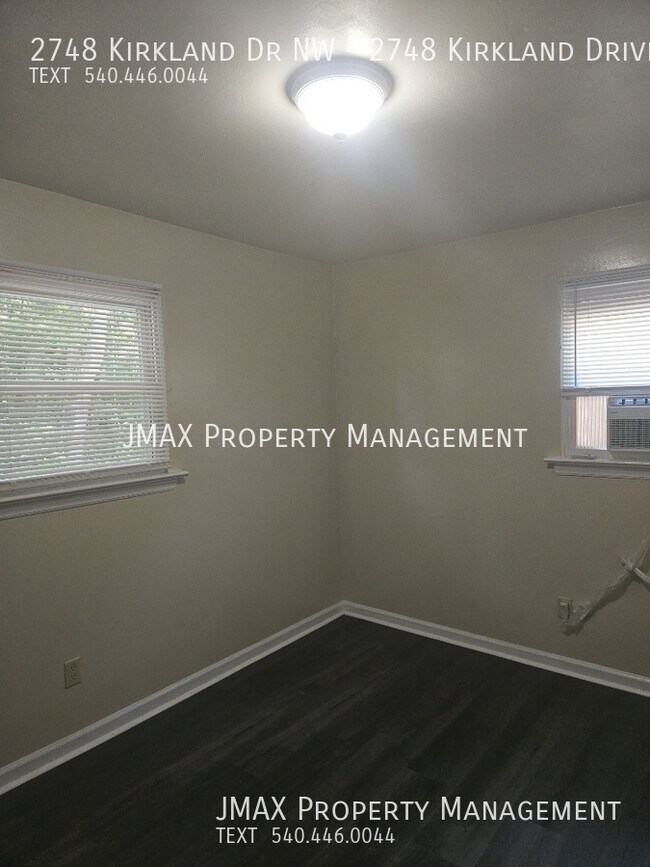 Building Photo - 2748 Kirkland Dr NW