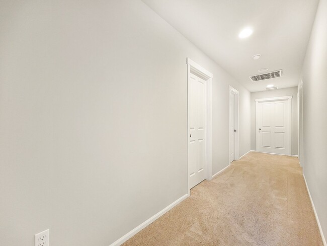 Building Photo - Newly built home with major upgrades in Br...