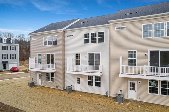 Building Photo - 135 Affinity Dr