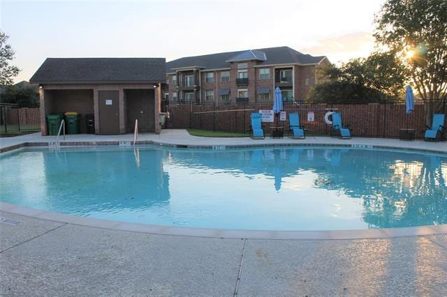 Building Photo - 825 Ben Ln