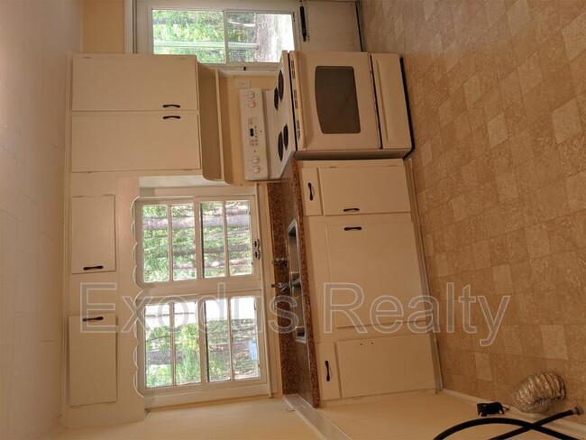 Building Photo - 316 Country Estates Dr