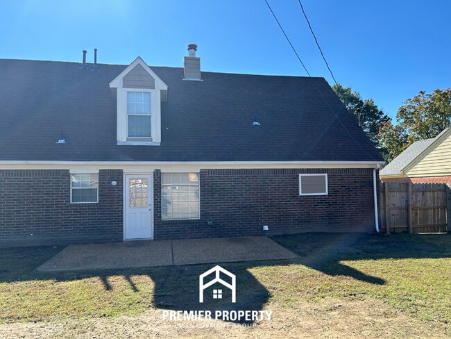 Building Photo - 7610 Bridlewreath Rd.