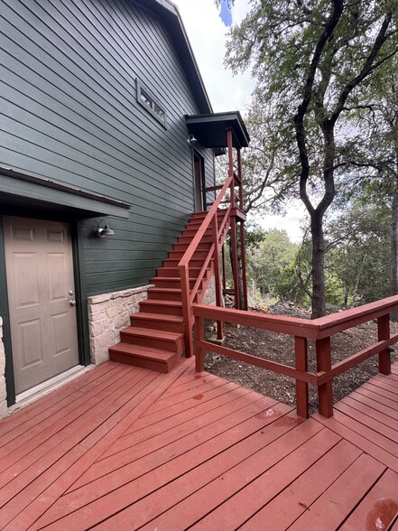 Exterior Entry Stairs - 1825 Phantom Rider Trl